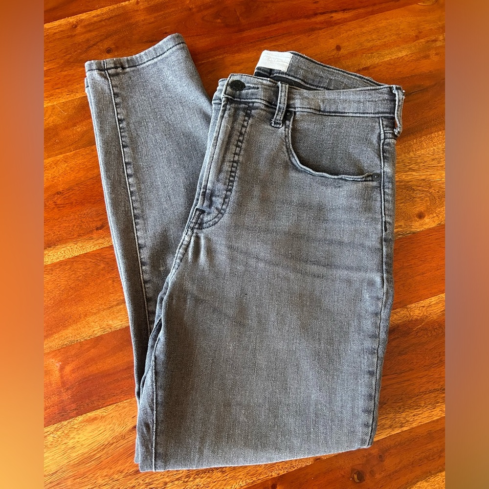 Everlane - High Waisted Ankle Jeans